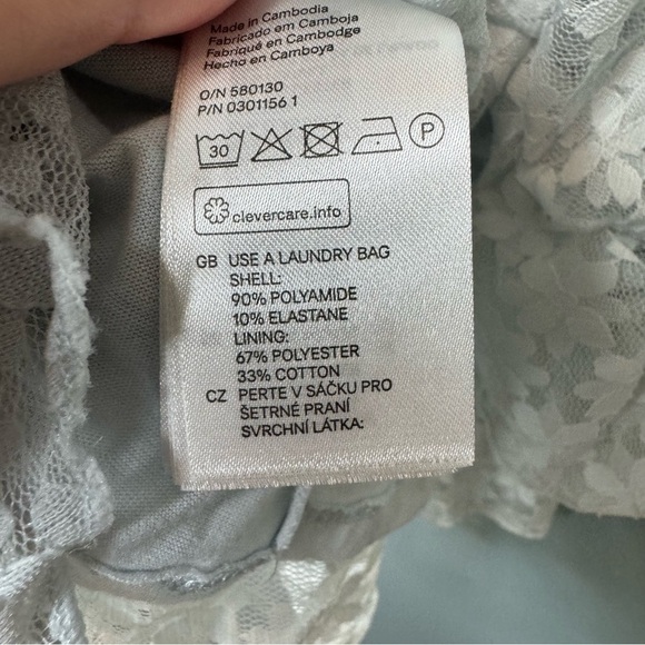 🔹5/$25🔹 H&M Light Blue Floral Lace Spaghetti Strap Crop Top. Size Small - Picture 8 of 11